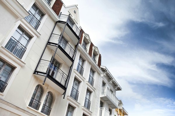 Où habitez-vous en anglais ?